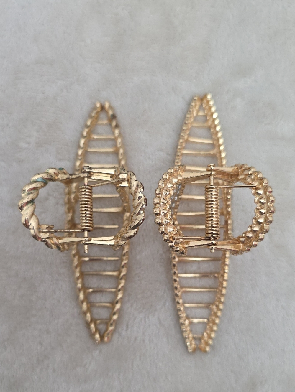Anthropologie Gold Bow Hair Claw Clip Set Rhinestone & Rope Textured - Picture 3 of 7
